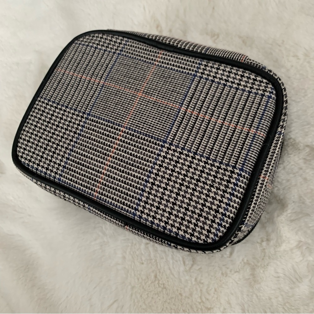 Indigo The Basic Canvas Check Pattern Travel Pouc… - image 6